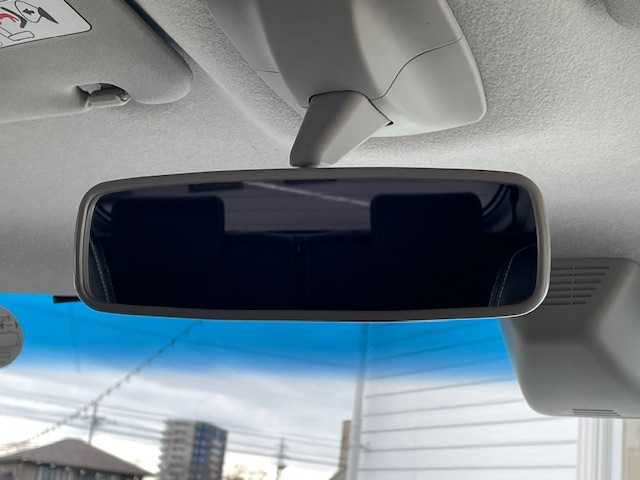 ダイハツ タント カスタム X SAⅡ 富山県 2015(平27)年 9.5万km パールホワイトⅢ (株)IDOMが運営する【じしゃロン富山店】の自社ローン対象車両になります。こちらは現金ご利用時の価格です。自社ローンご希望の方は別途その旨お申付け下さい。/ローダウン/ナビ/フルセグ/DVD/SD/Bluetooth/バックカメラ/ETC/スマートアシスト（衝突軽減）/横滑り防止/片側パワースライドドア/ハーフレザーシート/社外16インチアルミホイール/社外車高調/LEDライト/オートライト/プッシュスタート/スマートキー