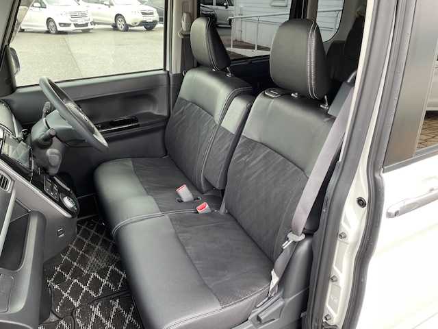 ダイハツ タント カスタム X SAⅡ 富山県 2015(平27)年 9.5万km パールホワイトⅢ (株)IDOMが運営する【じしゃロン富山店】の自社ローン対象車両になります。こちらは現金ご利用時の価格です。自社ローンご希望の方は別途その旨お申付け下さい。/ローダウン/ナビ/フルセグ/DVD/SD/Bluetooth/バックカメラ/ETC/スマートアシスト（衝突軽減）/横滑り防止/片側パワースライドドア/ハーフレザーシート/社外16インチアルミホイール/社外車高調/LEDライト/オートライト/プッシュスタート/スマートキー