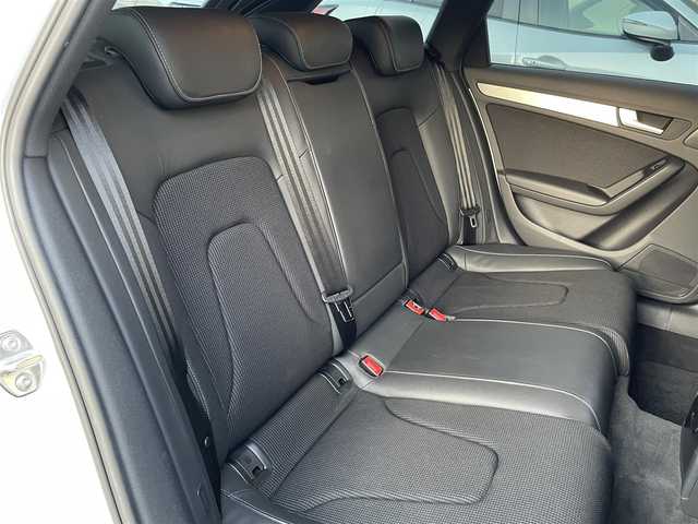 アウディ Ａ４ アバント 2．0 TFSI 和歌山県 2013(平25)年 7万km パール Sラインパッケージ/純正メーカーナビ・フルセグTV・CD・DVD/　Bluetooth/バックカメラ/ハーフレザーシート/前席パワーシート/電動パーキングブレーキ/スマートキー/コーナーセンサー/保証書/取扱説明書