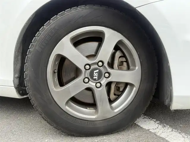 ボルボ Ｖ４０ T－5 Rデザイン 東京都 2013(平25)年 11.7万km 白 ヒューマンセーフティ/衝突警告・自動ブレーキ/歩行者・自転車検知/全車速追従機能付ACC/アダプティブクルーズコントロール/低速追従機能/レーン・キーピング・エイド（LKA）/レーン維持支援機能/レーン逸脱警告機能/ブラインドスポットモニター/後方警報システム/自動ハイビーム/純正ナビ　/ドライバーアラート/ＥＴＣ　/ドライブレコーダー　/パワーシート　/エアーシート/シートヒーター/シートポジションメモリー/コーナーセンサー /盗難防止装置　/アイドリングストップ　/パワーステアリング　/スマートキー