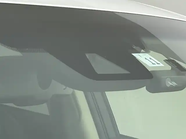 レクサス ＮＸ 300 バージョンL 道央・札幌 2018(平30)年 5.9万km ソニッククォーツ ・４WD/・寒冷地仕様/・メーカーナビ/　CD/DVD/SD/BT/フルセグ/・パノラミックビューモニター/・ビルトインETC2.0/・プリクラッシュセーフティ/・レーダークルーズコントロール/・レーンキープアシスト/・オートハイビーム/・クリアランスソナー/・HUD/・BSM/・レザーシート/・前席パワーシート/・前席エア/シートヒーター/・パワーバックドア/・パドルシフト/・ステアリングスイッチ/・LEDヘッドライト/・フォグライト/・オートライト/・プッシュスタート/・スマートキー/・純正フロアマット/・ドアバイザー