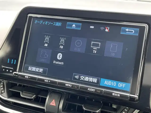 トヨタ Ｃ－ＨＲ G LEDエディション 大阪府 2018(平30)年 4.1万km センシュアルレッドマイカ 純正９インチナビ/   フルセグTV/CD/DVD/Bluetooth/バックモニター/衝突軽減ブレーキ/横滑り防止装置/コーナーセンサー/ＢＳＭ/前席シートヒーター/レーダークルーズコントロール/レーンキープアシスト/ステアリングスイッチ/オートマチックハイビーム/ドライブレコーダー/ハーフレザーシート/純正18インチアルミホイール/純正フロアマット/スマートキー/ＥＴＣ/ＬＥＤライト