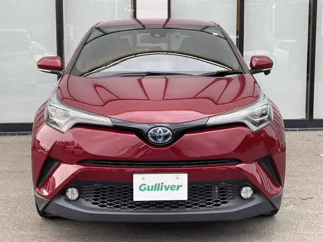 トヨタ Ｃ－ＨＲ G LEDエディション 大阪府 2018(平30)年 4.1万km センシュアルレッドマイカ 純正９インチナビ/   フルセグTV/CD/DVD/Bluetooth/バックモニター/衝突軽減ブレーキ/横滑り防止装置/コーナーセンサー/ＢＳＭ/前席シートヒーター/レーダークルーズコントロール/レーンキープアシスト/ステアリングスイッチ/オートマチックハイビーム/ドライブレコーダー/ハーフレザーシート/純正18インチアルミホイール/純正フロアマット/スマートキー/ＥＴＣ/ＬＥＤライト
