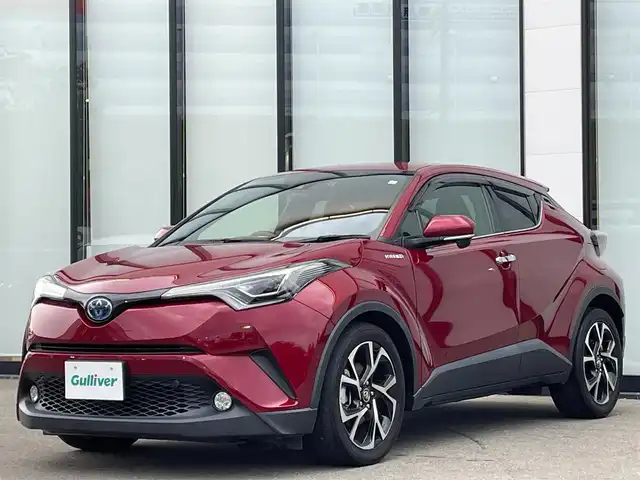 トヨタ Ｃ－ＨＲ G LEDエディション 大阪府 2018(平30)年 4.1万km センシュアルレッドマイカ 純正９インチナビ/   フルセグTV/CD/DVD/Bluetooth/バックモニター/衝突軽減ブレーキ/横滑り防止装置/コーナーセンサー/ＢＳＭ/前席シートヒーター/レーダークルーズコントロール/レーンキープアシスト/ステアリングスイッチ/オートマチックハイビーム/ドライブレコーダー/ハーフレザーシート/純正18インチアルミホイール/純正フロアマット/スマートキー/ＥＴＣ/ＬＥＤライト