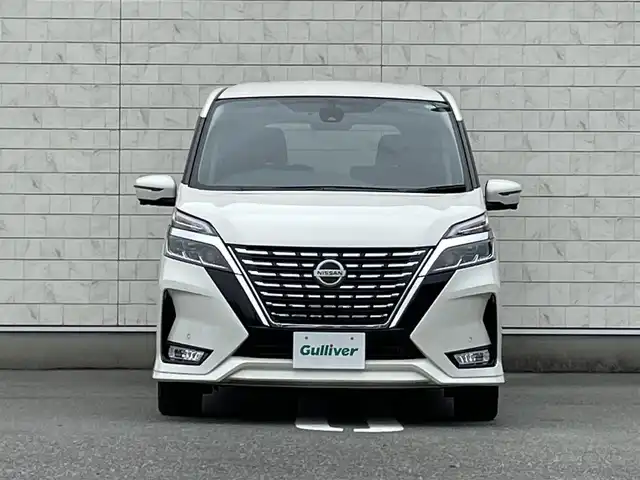 日産 セレナ ハイウェイスター 福岡県 2020(令2)年 1.2万km ブリリアントホワイトパール 純正10型SDナビ（フルセグTV/CD/DVD/BT)アラウンドビューモニタープロパイロットエマージェンシーブレーキコーナーセンサーブラインドスポット両側パワスラETCUSBポート純正LEDヘットライト純正16インチアルミホイール純正フロアマットスマートキープッシュスタート