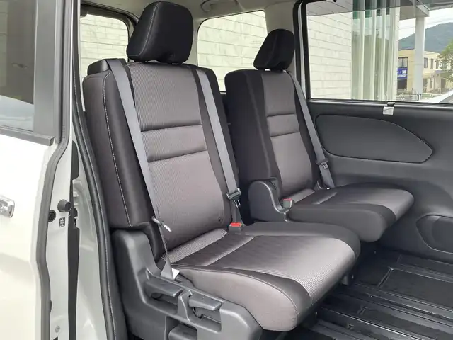 日産 セレナ ハイウェイスター 福岡県 2020(令2)年 1.2万km ブリリアントホワイトパール 純正10型SDナビ（フルセグTV/CD/DVD/BT)アラウンドビューモニタープロパイロットエマージェンシーブレーキコーナーセンサーブラインドスポット両側パワスラETCUSBポート純正LEDヘットライト純正16インチアルミホイール純正フロアマットスマートキープッシュスタート