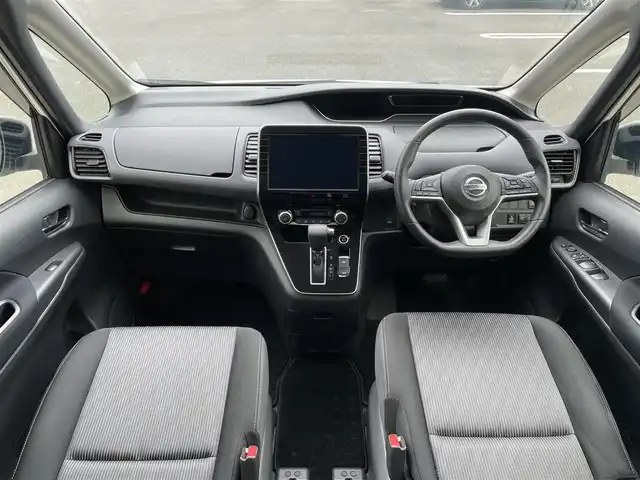 日産 セレナ ハイウェイスター 福岡県 2020(令2)年 1.2万km ブリリアントホワイトパール 純正10型SDナビ（フルセグTV/CD/DVD/BT)アラウンドビューモニタープロパイロットエマージェンシーブレーキコーナーセンサーブラインドスポット両側パワスラETCUSBポート純正LEDヘットライト純正16インチアルミホイール純正フロアマットスマートキープッシュスタート