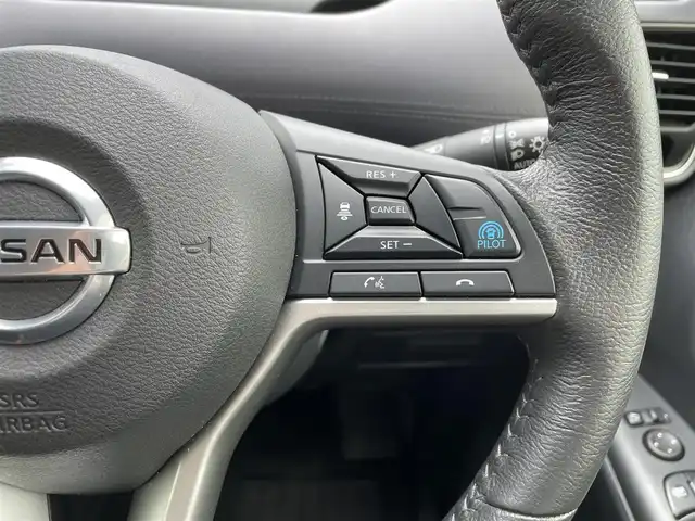 日産 セレナ ハイウェイスター 福岡県 2020(令2)年 1.2万km ブリリアントホワイトパール 純正10型SDナビ（フルセグTV/CD/DVD/BT)アラウンドビューモニタープロパイロットエマージェンシーブレーキコーナーセンサーブラインドスポット両側パワスラETCUSBポート純正LEDヘットライト純正16インチアルミホイール純正フロアマットスマートキープッシュスタート