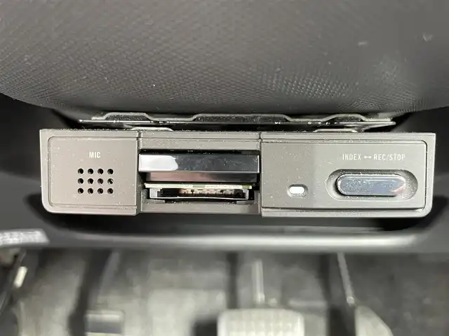 スバル ステラ カスタム RS 滋賀県 2012(平24)年 14.8万km パールホワイトⅢ 社外SDナビ/【フルセグTV、CD・DVD再生可能、Bluetooth】/車線逸脱警報/横滑り防止装置/ETC/ドライブレコーダー/アイドリングストップ/HIDヘッドライト/オートライト/純正15インチAW/フロント、サイド、リアエアロ/ウィンカーミラー/アイドリングストップ/プッシュスタート/スマートキー/純正フロアマット/スペアキー/取扱説明書/保証書