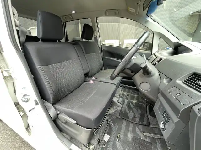 スバル ステラ カスタム RS 滋賀県 2012(平24)年 14.8万km パールホワイトⅢ 社外SDナビ/【フルセグTV、CD・DVD再生可能、Bluetooth】/車線逸脱警報/横滑り防止装置/ETC/ドライブレコーダー/アイドリングストップ/HIDヘッドライト/オートライト/純正15インチAW/フロント、サイド、リアエアロ/ウィンカーミラー/アイドリングストップ/プッシュスタート/スマートキー/純正フロアマット/スペアキー/取扱説明書/保証書