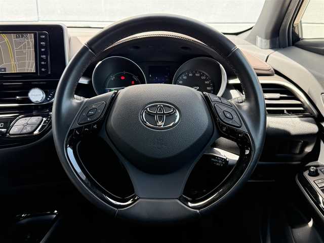 トヨタ Ｃ－ＨＲ G 千葉県 2019(平31)年 5.5万km ブラックマイカ 純正７インチナビ/バックカメラ/モデリスタエアロ/クルーズコントロール/ブレーキホールド/ハーフレザーシート/純正アルミホイール/ビルトインＥＴＣ/前後コーナーセンサー/シートヒーター