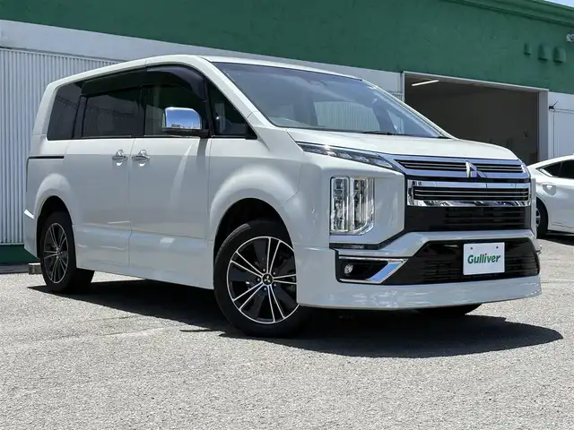 三菱 デリカＤ：５ アーバンギア G パワーパッケージ 徳島県 2019(平31)年 2.8万km ウォームホワイトパール 純正10インチナビ　/フルセグ/バックカメラ/全方位カメラ/追従式クルーズコントロール/ビルトインETC/前方ドライブレコーダー/両側電動スライドドア/エレクトリックテールゲート/純正リアカーテン/前席シートヒーター/パワーシート/エレクトリックテールゲート/純正フロアマット/スマートキー