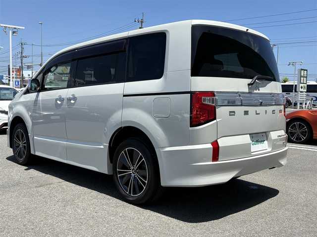 三菱 デリカＤ：５ アーバンギア G パワーパッケージ 徳島県 2019(平31)年 2.8万km ウォームホワイトパール 純正10インチナビ　/フルセグ/バックカメラ/全方位カメラ/追従式クルーズコントロール/ビルトインETC/前方ドライブレコーダー/両側電動スライドドア/エレクトリックテールゲート/純正リアカーテン/前席シートヒーター/パワーシート/エレクトリックテールゲート/純正フロアマット/スマートキー