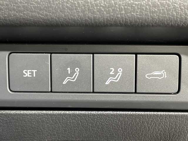 マツダ ＣＸ－３０ XD プロアクティブツーリングセレクション 神奈川県 2020(令2)年 4万km マシーングレープレミアムM 純正8型ナビ/AM　FM　BT　メモリーオーディオ　USB　CD　DVD　フルセグ　HDMI/360°セーフティーパッケージ/360°ビューモニタードライバーモニタリング/スマートブレーキサポート/誤発進抑制制御/レーダークルーズコントロール（全車速追従機能付き）/前後パーキングセンサー/車線逸脱警報システム/レーンキープアシスト/ブラインドスポットモニタリング/接近車両検知/クルージングトラフィックサポート/前席シートヒーター/ステアリングヒーター/パドルシフト/革巻きステアリング/電動パーキング/ブレーキオートホールド/グロスブラックリアボイラー/ＬＥＤヘッドライト/オートライト/オートマチックハイビーム/純正18インチホイール