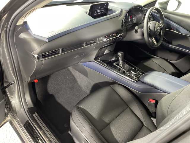 マツダ ＣＸ－３０ XD プロアクティブツーリングセレクション 神奈川県 2020(令2)年 4万km マシーングレープレミアムM 純正8型ナビ/AM　FM　BT　メモリーオーディオ　USB　CD　DVD　フルセグ　HDMI/360°セーフティーパッケージ/360°ビューモニタードライバーモニタリング/スマートブレーキサポート/誤発進抑制制御/レーダークルーズコントロール（全車速追従機能付き）/前後パーキングセンサー/車線逸脱警報システム/レーンキープアシスト/ブラインドスポットモニタリング/接近車両検知/クルージングトラフィックサポート/前席シートヒーター/ステアリングヒーター/パドルシフト/革巻きステアリング/電動パーキング/ブレーキオートホールド/グロスブラックリアボイラー/ＬＥＤヘッドライト/オートライト/オートマチックハイビーム/純正18インチホイール
