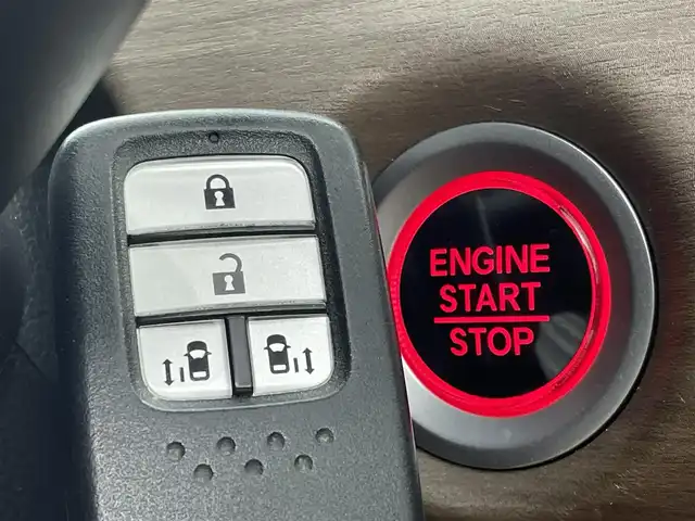 ホンダ フリード G ホンダセンシング 茨城県 2020(令2)年 3.6万km クリスタルブラックパール 純正9型ナビ/フルセグ/衝突被害軽減ブレーキ/車線逸脱抑制装置/レーダークルーズコントロール/両側電動スライドドア/ドラレコ/スマートキー/プッシュスタート
