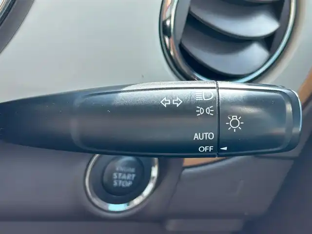 スズキ ラパン ショコラ X 静岡県 2014(平26)年 4.6万km フェニックスレッドパール 社外メモリナビ（ワンセグ TV、CDチェンジャー、DVD再生機能）/前後ドライブレコーダー/スマートキー（スペアキー１本）/オートエアコン/純正フロアマット/合皮シート/ベンチシート/ABS/オートライト/キセノンヘッドライト/Wエアバッグ
