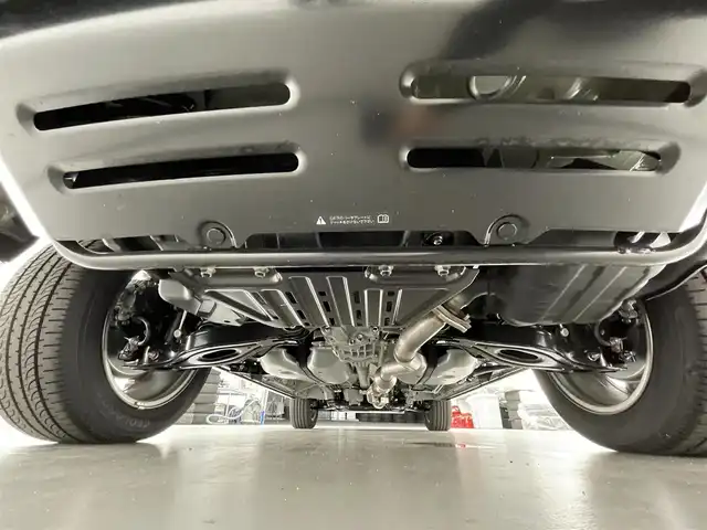 三菱 デリカＤ：５ シャモニー 滋賀県 2025(令7)年 0.1千km グラファイトグレーメタリック/ブラックマイカ 届出済み未使用車/全方位カメラ/両側パワースライドドア/ハーフレザーシート/追従クルーズコントロール/ブラインドスポットモニタリング/LEDヘッドライト/オートマチックハイビーム/D席パワーシート/D/Nシートヒーター/ステアリングヒーター/パワーバックドア/AC100V電源/電動パーキングブレーキ/オートブレーキホールド/パドルシフト/プッシュスタート/スマートキー/ステアリングリモコン