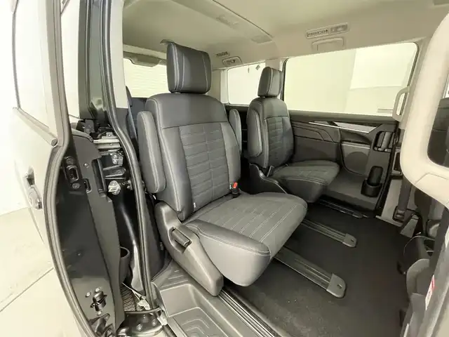 三菱 デリカＤ：５ シャモニー 滋賀県 2025(令7)年 0.1千km グラファイトグレーメタリック/ブラックマイカ 届出済み未使用車/全方位カメラ/両側パワースライドドア/ハーフレザーシート/追従クルーズコントロール/ブラインドスポットモニタリング/LEDヘッドライト/オートマチックハイビーム/D席パワーシート/D/Nシートヒーター/ステアリングヒーター/パワーバックドア/AC100V電源/電動パーキングブレーキ/オートブレーキホールド/パドルシフト/プッシュスタート/スマートキー/ステアリングリモコン