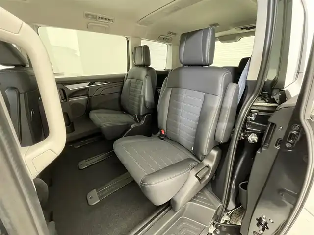 三菱 デリカＤ：５ シャモニー 滋賀県 2025(令7)年 0.1千km グラファイトグレーメタリック/ブラックマイカ 届出済み未使用車/全方位カメラ/両側パワースライドドア/ハーフレザーシート/追従クルーズコントロール/ブラインドスポットモニタリング/LEDヘッドライト/オートマチックハイビーム/D席パワーシート/D/Nシートヒーター/ステアリングヒーター/パワーバックドア/AC100V電源/電動パーキングブレーキ/オートブレーキホールド/パドルシフト/プッシュスタート/スマートキー/ステアリングリモコン