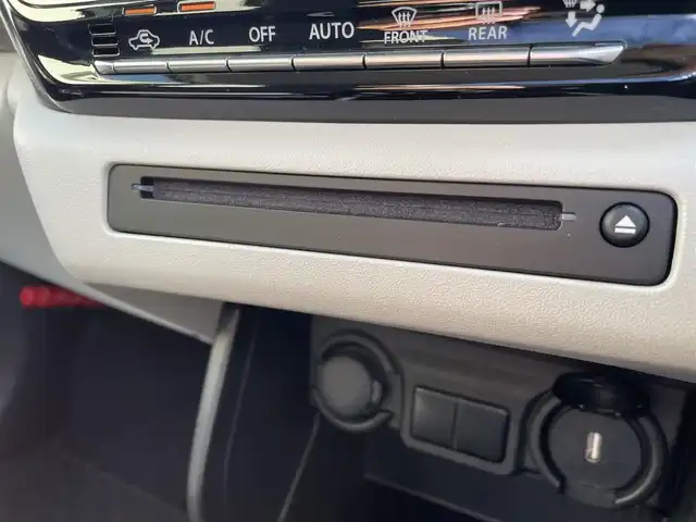 スズキ スイフト HYBRID MX 富山県 2024(令6)年 0.6万km 黄 純正メーカーナビ／/フルセグＴＶ／/Ｂｌｕｅｔｏｏｔｈ／/アラウンドビューモニター／/ＬＥＤオートライト／/ステアリングスイッチ／/レーダークルーズコントロール／/レーンキープアシスト/スマートキー／/前席シートヒーター／/コーナーセンサー