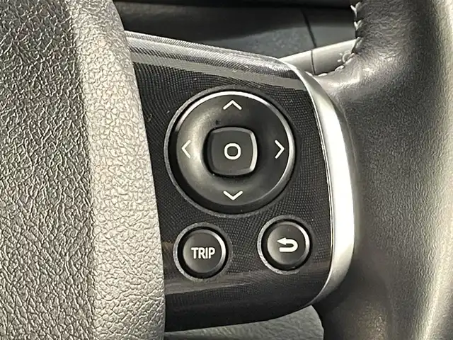 トヨタ シエンタ G セーフティエディション 愛知県 2020(令2)年 2.6万km ホワイトパールクリスタルシャイン 純正8インチナビ/（Bluetooth/AM/FM/フルセグTV）/衝突軽減ブレーキ/両側電動スライドドア/アラウンドビューモニター/シートヒーター/LEDヘッドライト/オートマチックハイビーム/ETC/ドライブレコーダー/ステアリングヒーター/コーナーセンサー/レーンキープアシスト/スマートキー/純正15インチAW