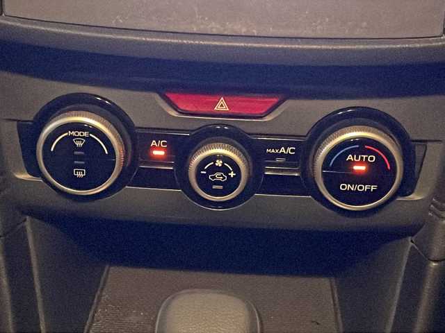 スバル インプレッサ ＸＶ 1．6i－L アイサイト 広島県 2018(平30)年 7.9万km クールグレーカーキ 禁煙車/前後ドライブレコーダー/スペアキー/パドルシフト/社外SDナビ/(BT/DVD/CD/SD)/純正17インチAW/フルセグテレビ/バックカメラ/ダウンヒルアシストコントロール/レーダークルーズコントロール/レーンキープアシスト/衝突軽減ブレーキー/オートライト/ルーフレール/フォグランプ/ETC/純正フロアマット