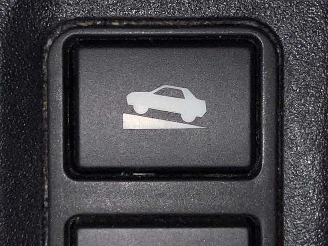 スバル インプレッサ ＸＶ 1．6i－L アイサイト 広島県 2018(平30)年 7.9万km クールグレーカーキ 禁煙車/前後ドライブレコーダー/スペアキー/パドルシフト/社外SDナビ/(BT/DVD/CD/SD)/純正17インチAW/フルセグテレビ/バックカメラ/ダウンヒルアシストコントロール/レーダークルーズコントロール/レーンキープアシスト/衝突軽減ブレーキー/オートライト/ルーフレール/フォグランプ/ETC/純正フロアマット