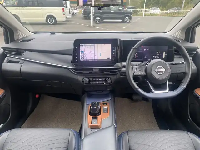 日産 ノート オーテック FOUR 青森県 2022(令4)年 1.3万km ピュアホワイトパール ワンオーナー/４WD/純正メモリナビ/（BT／AM／FM／DVD）/純正エアロ/全周囲方位カメラ/黒レザーシート（AUTCH）/シートヒーター（運転席＋助手席）/ステアリングスイッチ/ステアリングヒーター/LEDヘッドライト/オートマチックハイビーム/ビルトインETC/ドライブレコーダー（前後）/デジタルルームミラー/スペアキー/保証書/取り扱い説明書