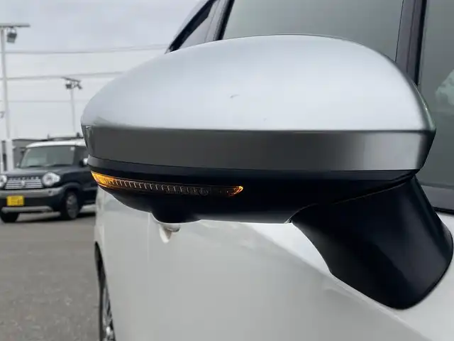 日産 ノート オーテック FOUR 青森県 2022(令4)年 1.3万km ピュアホワイトパール ワンオーナー/４WD/純正メモリナビ/（BT／AM／FM／DVD）/純正エアロ/全周囲方位カメラ/黒レザーシート（AUTCH）/シートヒーター（運転席＋助手席）/ステアリングスイッチ/ステアリングヒーター/LEDヘッドライト/オートマチックハイビーム/ビルトインETC/ドライブレコーダー（前後）/デジタルルームミラー/スペアキー/保証書/取り扱い説明書