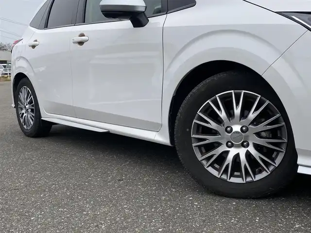 日産 ノート オーテック FOUR 青森県 2022(令4)年 1.3万km ピュアホワイトパール ワンオーナー/４WD/純正メモリナビ/（BT／AM／FM／DVD）/純正エアロ/全周囲方位カメラ/黒レザーシート（AUTCH）/シートヒーター（運転席＋助手席）/ステアリングスイッチ/ステアリングヒーター/LEDヘッドライト/オートマチックハイビーム/ビルトインETC/ドライブレコーダー（前後）/デジタルルームミラー/スペアキー/保証書/取り扱い説明書