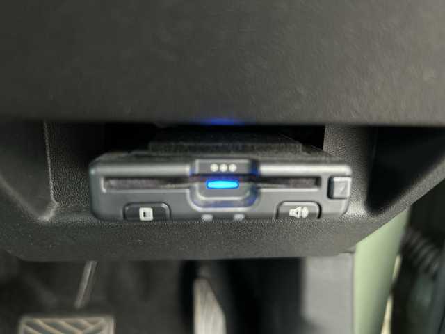 スズキ ジムニー XC 大阪府 2019(平31)年 4万km ジャングルグリーン ECLIPSEメモリーナビゲーション/SD/DVD/Bluetooth/フルセグ/スズキセーフティサポート/・デュアルセンサーブレーキサポート/・誤発信抑制機能/・車線逸脱警報機能/・ふらつき警報機能/・先行車発進お知らせ機能/・標識認識機能/・ハイビームアシスト/クルーズコントロール/ETC/オートライト/ヘッドライトウォッシャー/前席シートヒーター/フロントフォグライト/純正アルミホイール/スペアキー