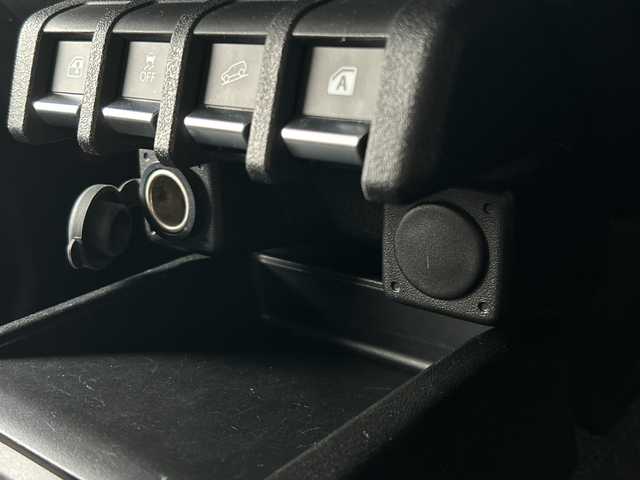 スズキ ジムニー XC 大阪府 2019(平31)年 4万km ジャングルグリーン ECLIPSEメモリーナビゲーション/SD/DVD/Bluetooth/フルセグ/スズキセーフティサポート/・デュアルセンサーブレーキサポート/・誤発信抑制機能/・車線逸脱警報機能/・ふらつき警報機能/・先行車発進お知らせ機能/・標識認識機能/・ハイビームアシスト/クルーズコントロール/ETC/オートライト/ヘッドライトウォッシャー/前席シートヒーター/フロントフォグライト/純正アルミホイール/スペアキー