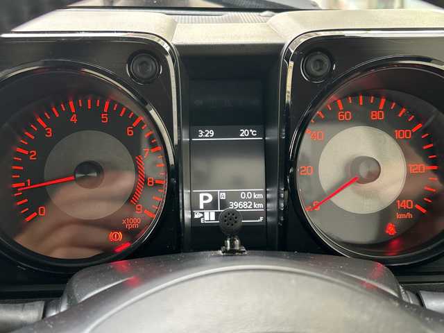 スズキ ジムニー XC 大阪府 2019(平31)年 4万km ジャングルグリーン ECLIPSEメモリーナビゲーション/SD/DVD/Bluetooth/フルセグ/スズキセーフティサポート/・デュアルセンサーブレーキサポート/・誤発信抑制機能/・車線逸脱警報機能/・ふらつき警報機能/・先行車発進お知らせ機能/・標識認識機能/・ハイビームアシスト/クルーズコントロール/ETC/オートライト/ヘッドライトウォッシャー/前席シートヒーター/フロントフォグライト/純正アルミホイール/スペアキー