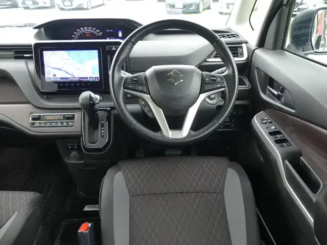 スズキ ソリオ バンディット HV MV 千葉県 2020(令2)年 7.1万km ピュアホワイトP 165/70R14/デュアルカメラブレーキサポート/レーダークルーズコントロール/アイドリングストップ/両側パワースライドドア/純正メモリーナビ/地デジTV/【DVD/CD再生機能　Bluetooth接続】/【Apple CarPlay　Android Auto対応】/全方位モニター/ドライブレコーダー（前後撮影）/ヘッドアップディスプレイ/革巻きステアリング/ETC/LEDヘッドライト/フォグライト/ウインカーミラー/コーナーセンサー/純正14インチアルミホイル/サイド/カーテンエアバッグ/携帯リモコン