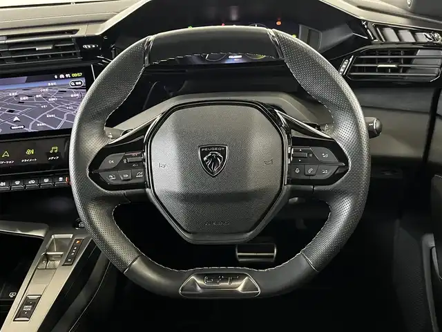 プジョー ３０８ GT ブルーHDi 山形県 2022(令4)年 2.7万km 緑 ボディカラー：オリビン・グリーン（色番：KJR）/純正ナビゲーション/Applecarplay/androidauto/Bluetooth/USB/ハーフレザーシート/運転席パワーシート/シートヒーター（D/N）/ランバーサポート（マッサージ機能）（D/N）/アダプティブライト/インテリジェントハイビーム/アダプティブクルーズコントロール/車両診断機能/スペアキー×１/保証書/取説