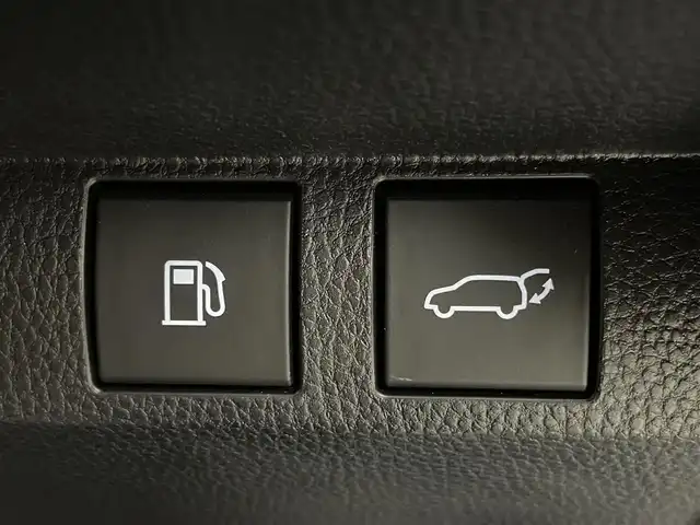 トヨタ クラウン スポーツ Z 埼玉県 2024(令6)年 1.4万km グレーⅡ パノラマルーフ　純正１２．３インチナビ　パノラミックビューモニター　ＢＳＭ　ＨＵＤ　茶レザー　ビルトインＥＴＣ２．０　デジタルインナーミラー　ワイヤレス充電　ステアリングヒーター　メモリシート　ＬＥＤ