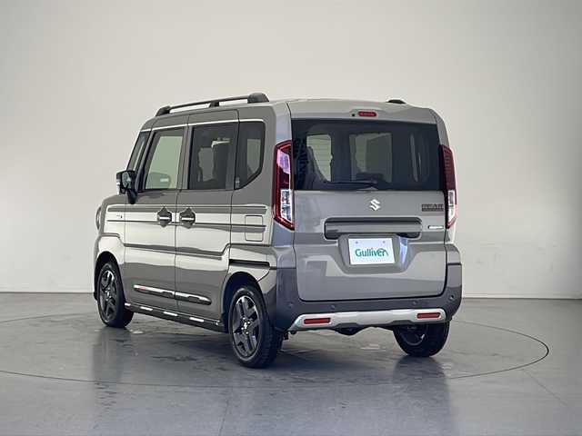 スズキ スペーシア ギア HYBRID XZターボ 長野県 2025(令7)年 0.1千km モスグレーメタリック 4WD/届出済未使用車/スズキセーフティーサポート/アダプティブクルーズコントロール/レーンキープアシスト/衝突軽減ブレーキ/コーナーセンサー/両側パワースライドドア/ステアリングスイッチ/ステアリングヒーター/前席シートヒーター/LEDヘッドライト/オートライト/ヘッドライトレベライザー/電動格納ミラー/ウィンカーミラー/電動ホールド/2列目サンシェード/純正14インチAW装着/ルーフレール/プッシュスタート/スマートキー/スペアキー1本