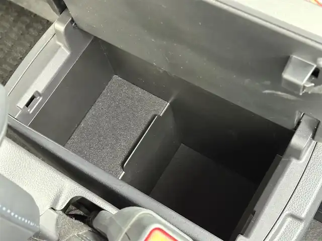 トヨタ ヴォクシー S－Z 大分県 2023(令5)年 1.8万km アティチュードブラックマイカ ・ナビ(CD/DVD/BT/SD/Miracast/HDMI)/・バックモニター/・GRエアロ/・フルセグテレビ/・フリップダウンモニター/・両側パワースライドドア/・プリクラッシュセーフティ/・レーンキープアシスト/・レーダークルーズコントロール/・ドライブレコーダー/・ETC 2.0/・オートハイビーム/・ステアリングリモコン/・スマートキー/・プッシュスタートボタン/・純正アルミホイール