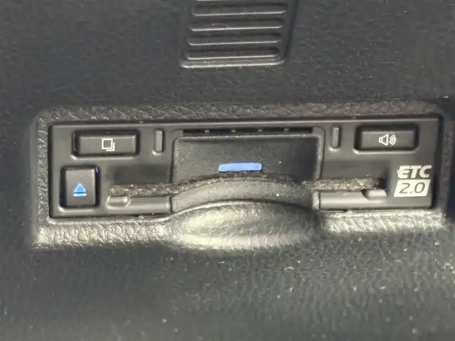 トヨタ ヴォクシー S－Z 大分県 2023(令5)年 1.8万km アティチュードブラックマイカ ・ナビ(CD/DVD/BT/SD/Miracast/HDMI)/・バックモニター/・GRエアロ/・フルセグテレビ/・フリップダウンモニター/・両側パワースライドドア/・プリクラッシュセーフティ/・レーンキープアシスト/・レーダークルーズコントロール/・ドライブレコーダー/・ETC 2.0/・オートハイビーム/・ステアリングリモコン/・スマートキー/・プッシュスタートボタン/・純正アルミホイール