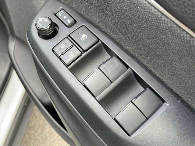 トヨタ ヤリスクロス ハイブリッド G 岩手県 2020(令2)年 8.7万km ホワイトパールクリスタルシャイン モデリスタ 寒冷地仕様 8型ナビ ドラレコ バックC レーダークルーズ BSM ビルドインETC ダウンヒルアシスト コーナーセンサー ステアスイッチ オートLEDヘッドライト フォグランプ 純正16インチAW スマートキー