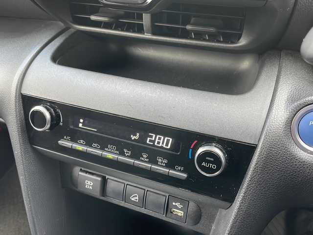 トヨタ ヤリスクロス ハイブリッド G 岩手県 2020(令2)年 8.7万km ホワイトパールクリスタルシャイン モデリスタ 寒冷地仕様 8型ナビ ドラレコ バックC レーダークルーズ BSM ビルドインETC ダウンヒルアシスト コーナーセンサー ステアスイッチ オートLEDヘッドライト フォグランプ 純正16インチAW スマートキー