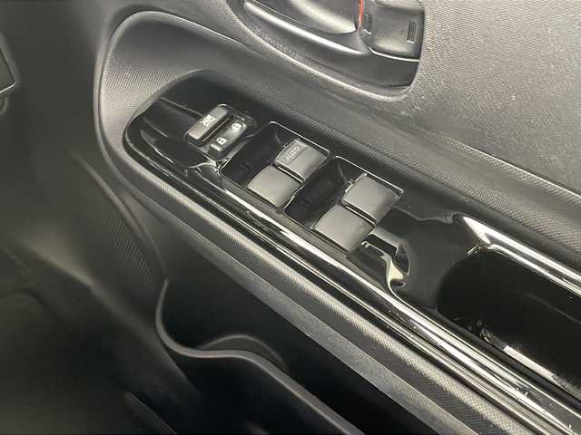 トヨタ アクア S スタイルブラック 栃木県 2020(令2)年 3.8万km スーパーレッドⅤ 社外ナビ/（）/バックカメラ/衝突軽減システム/車線逸脱抑制機能/横滑り防止/パーキングサポートブレーキ/クリアランナソー/先行車発進お知らせ/ビルトインETC/ドライブレコーダー/純正フロアマット/電動格納ミラー/ISOFIX/プッシュスタート/スマートキー/スペアキー