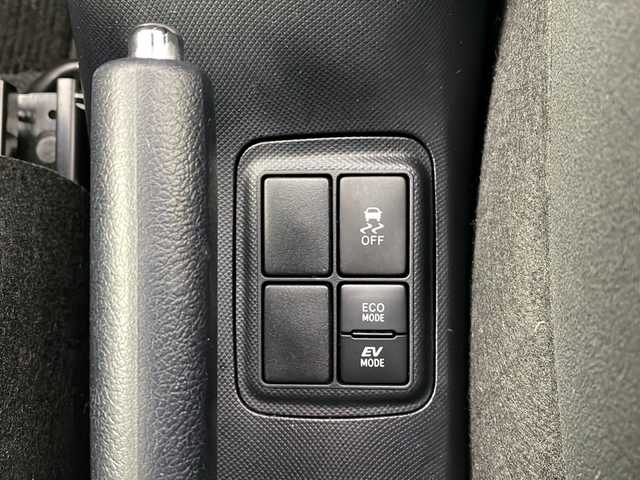 トヨタ アクア S スタイルブラック 栃木県 2020(令2)年 3.8万km スーパーレッドⅤ 社外ナビ/（）/バックカメラ/衝突軽減システム/車線逸脱抑制機能/横滑り防止/パーキングサポートブレーキ/クリアランナソー/先行車発進お知らせ/ビルトインETC/ドライブレコーダー/純正フロアマット/電動格納ミラー/ISOFIX/プッシュスタート/スマートキー/スペアキー