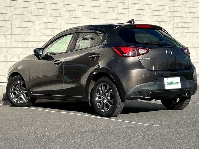 マツダ デミオ XDテーラードブラウン 茨城県 2017(平29)年 9.5万km チタニウムフラッシュマイカ 特別使用車:テーラードブラウン/純正メモリナビ/(地デジTV・CD・DVD・BT・ラジオ再生)/クルーズコントロール/衝突軽減ブレーキ/ETC/オートライト/LEDヘッドライト/純正16inアルミホイール/純正フロアマット/スマートキー/スペアキー/取扱説明書/保証書