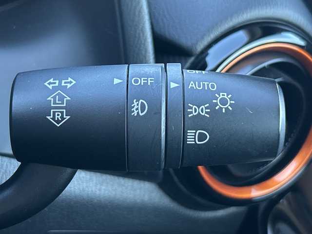 マツダ デミオ XDテーラードブラウン 茨城県 2017(平29)年 9.5万km チタニウムフラッシュマイカ 特別使用車:テーラードブラウン/純正メモリナビ/(地デジTV・CD・DVD・BT・ラジオ再生)/クルーズコントロール/衝突軽減ブレーキ/ETC/オートライト/LEDヘッドライト/純正16inアルミホイール/純正フロアマット/スマートキー/スペアキー/取扱説明書/保証書