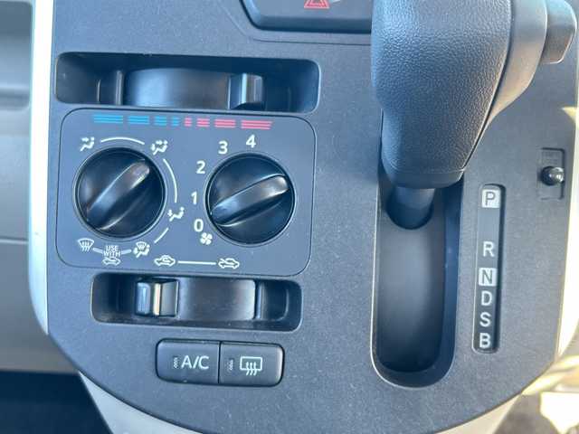 ダイハツ タント L 山梨県 2019(平31)年 3.8万km ファイアークォーツレッドM 社外ナビ　/ワンセグ　/ＥＴＣ　/キーレス　/純正アルミホイール　/エコアイドル　/横滑り防止機能　/ＡＢＳ　/両側スライドドア