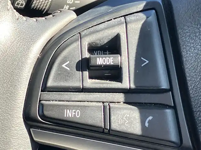 スズキ スペーシア カスタム HYBRID XS 静岡県 2023(令5)年 5.6万km ブルーイッシュブラックパール3 純正9インチナビ（CD/DVD/BT/フルセグ）/全方位カメラ/レーダークルーズコントロール/エンジンスタートボタン/パワーステアリング/パワーウィンドウ/アイドリングストップ/スマートキー/オートエアコン/USB入力端子/ベンチシート/ハーフレザーシート/D席シートヒーター/両側パワースライドドア/純正アルミホイール/ABS/横滑り防止装置/コーナーセンサー/レーンキープアシスト/盗難防止装置/オートライト/オートマチックハイビーム/LEDヘッドライト/Ｗ+サイドエアバッグ/衝突軽減システム