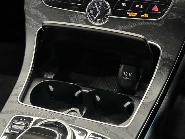 メルセデス・ベンツ Ｃ２２０ｄ ローレウスエディション 静岡県 2018(平30)年 6.6万km ポーラホワイト 純正ナビ/・純正フルセグTV/・バックカメラ/主要装備/・レーダーセーフティパッケージ/・禁煙車/・前方ドラレコ/・前方シートヒータ/・前方パワーシート/・オートライト/・本革シート/・純正フルセグTV/・ブラインドスポット/・BT/・USB/・純正18インチAW/・ETC2.0/・エアサスペンション
