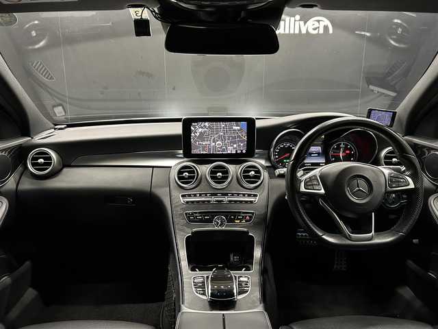 メルセデス・ベンツ Ｃ２２０ｄ ローレウスエディション 静岡県 2018(平30)年 6.6万km ポーラホワイト 純正ナビ/・純正フルセグTV/・バックカメラ/主要装備/・レーダーセーフティパッケージ/・禁煙車/・前方ドラレコ/・前方シートヒータ/・前方パワーシート/・オートライト/・本革シート/・純正フルセグTV/・ブラインドスポット/・BT/・USB/・純正18インチAW/・ETC2.0/・エアサスペンション